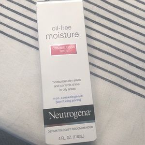 NEW Neutrogena Oil Free Moisturizer